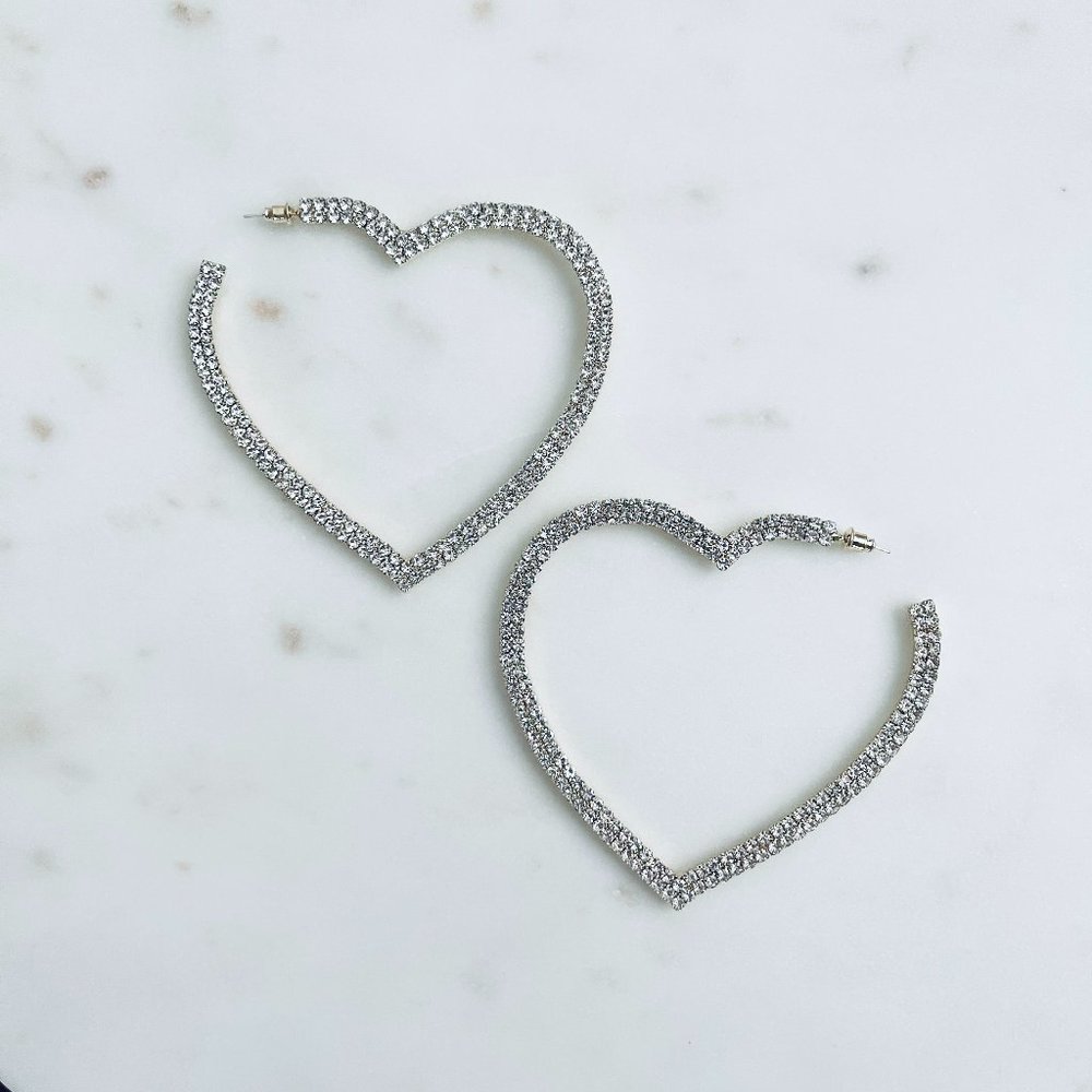 Calisades Heart Rhinestone Earrings